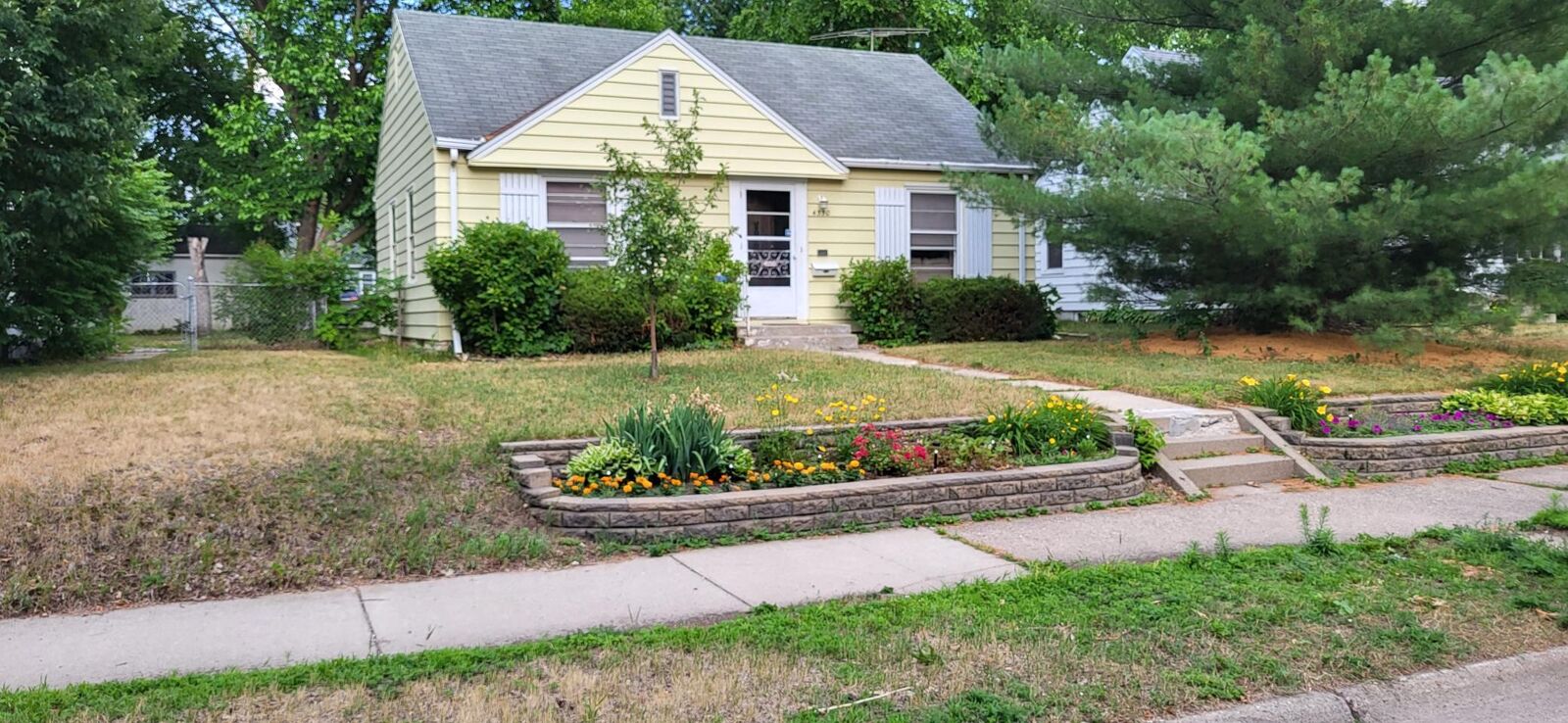 Property Photo: 4550 Vincent Avenue N MN 55412