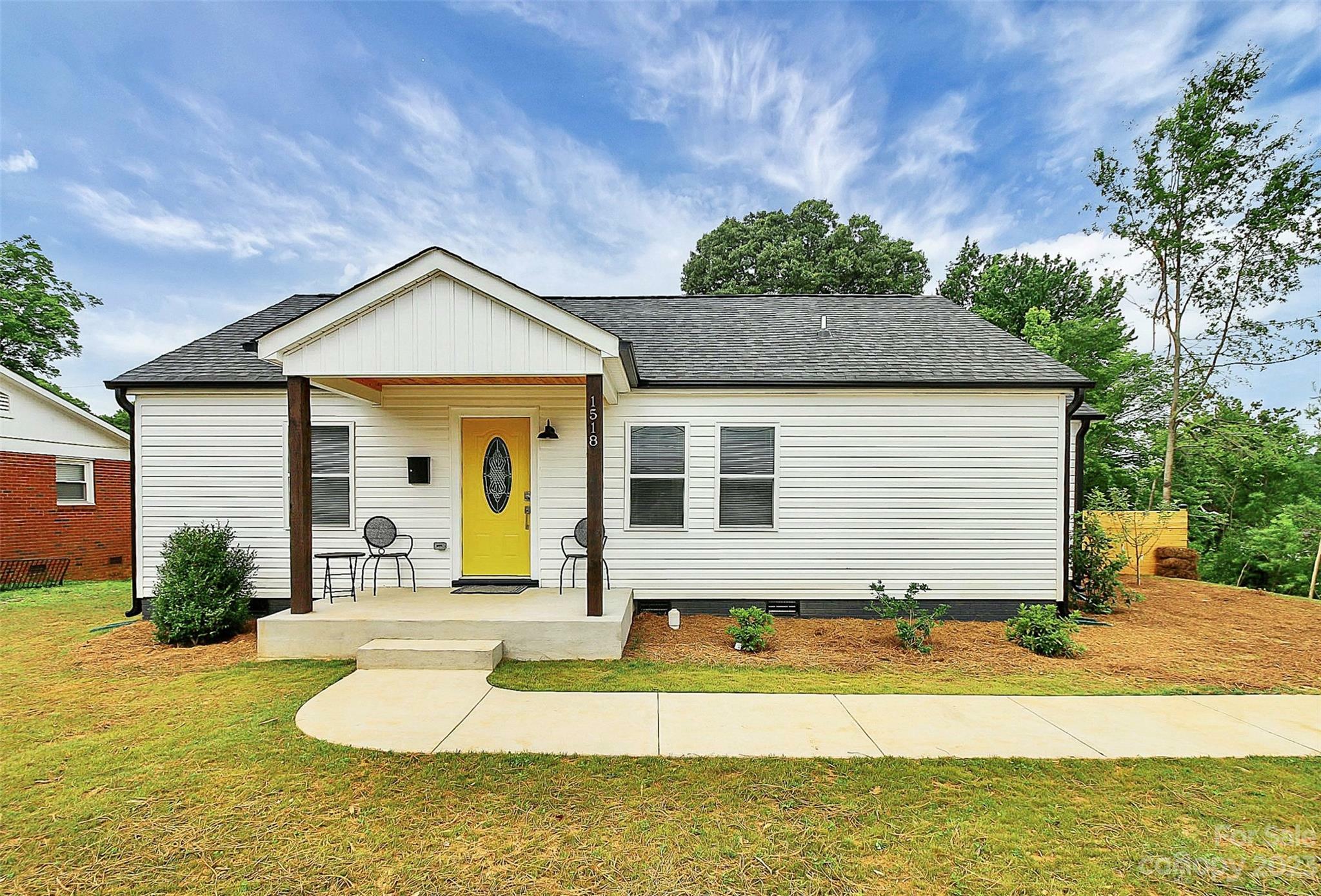 Property Photo: 1518 Pierson Drive NC 28205