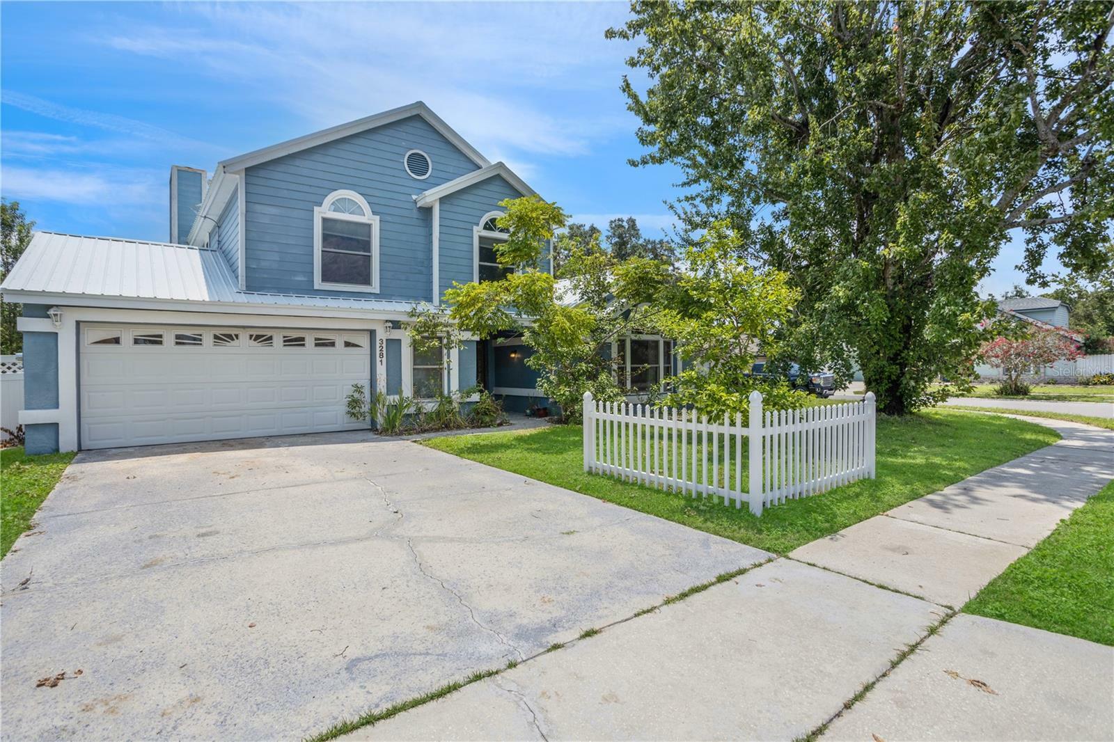 Property Photo: 3281 Hillmont Circle FL 32817