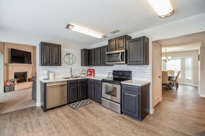 Property Photo:  4236 Pondapple Drive  FL 32796 