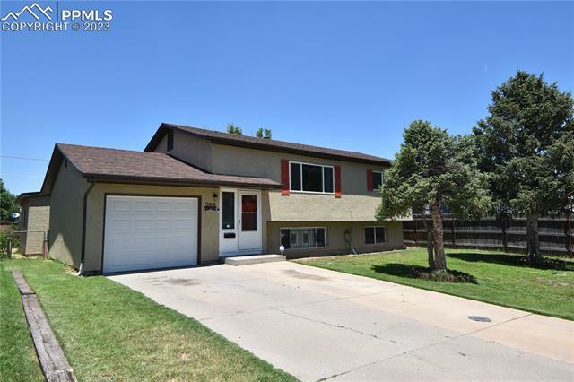 3919 Lancaster Drive  Pueblo CO 81005 photo