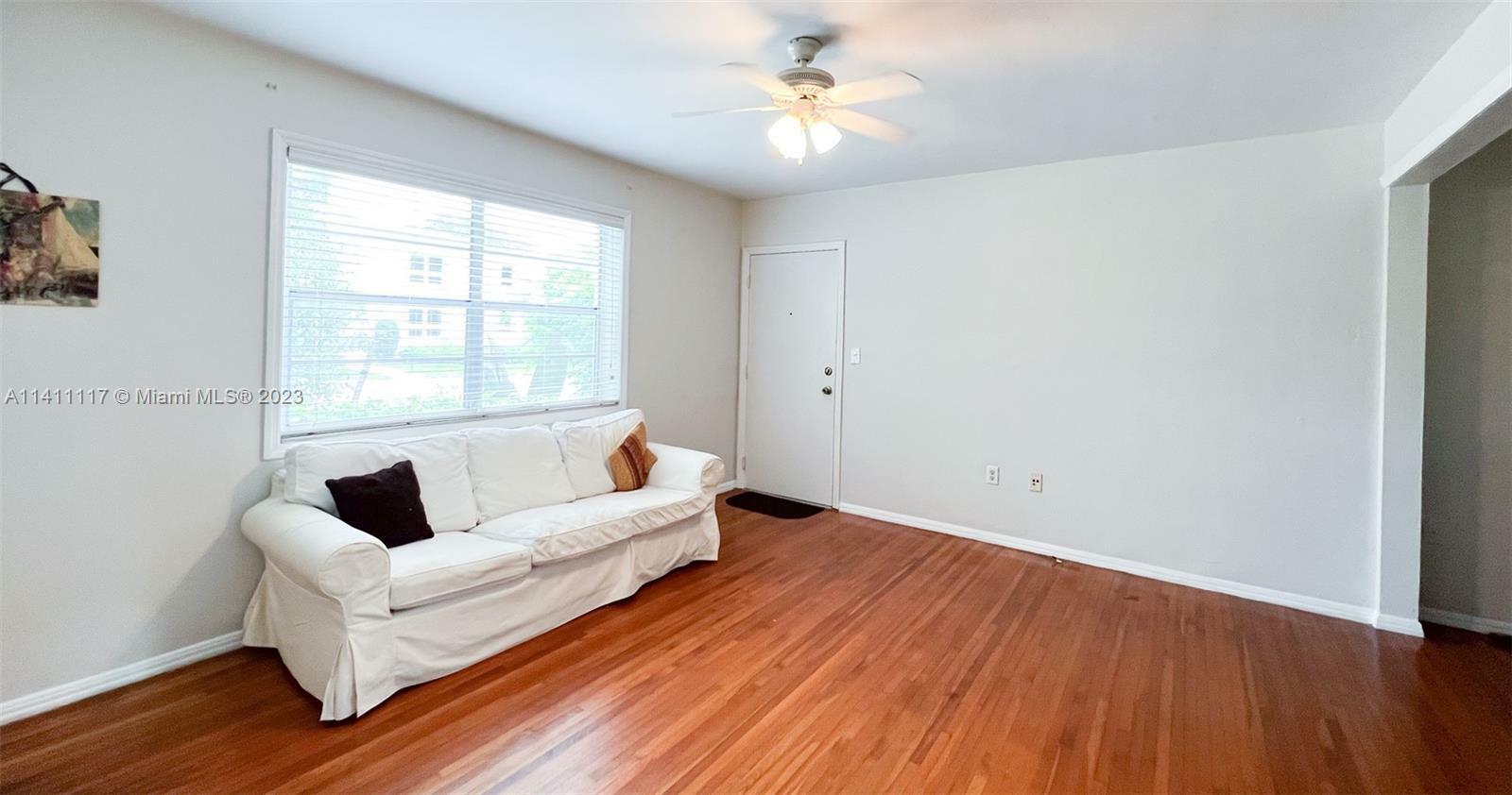 5660 SW 78th St 5-B  Miami FL 33143 photo