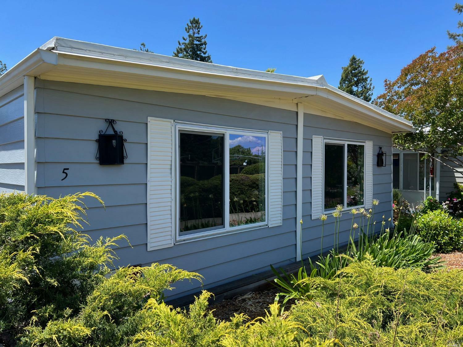 Property Photo: 5 Sequoia Circle CA 95401