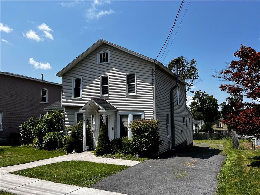 Property Photo:  85 N Lewis Street  NY 11690 