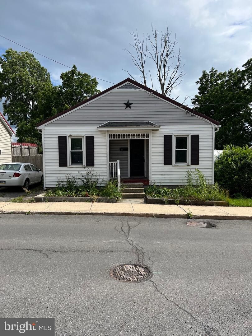 Property Photo:  118 S Water Street  MD 21532 