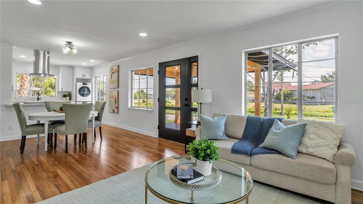 Property Photo:  212 Lake Bonny Drive E  FL 33801 