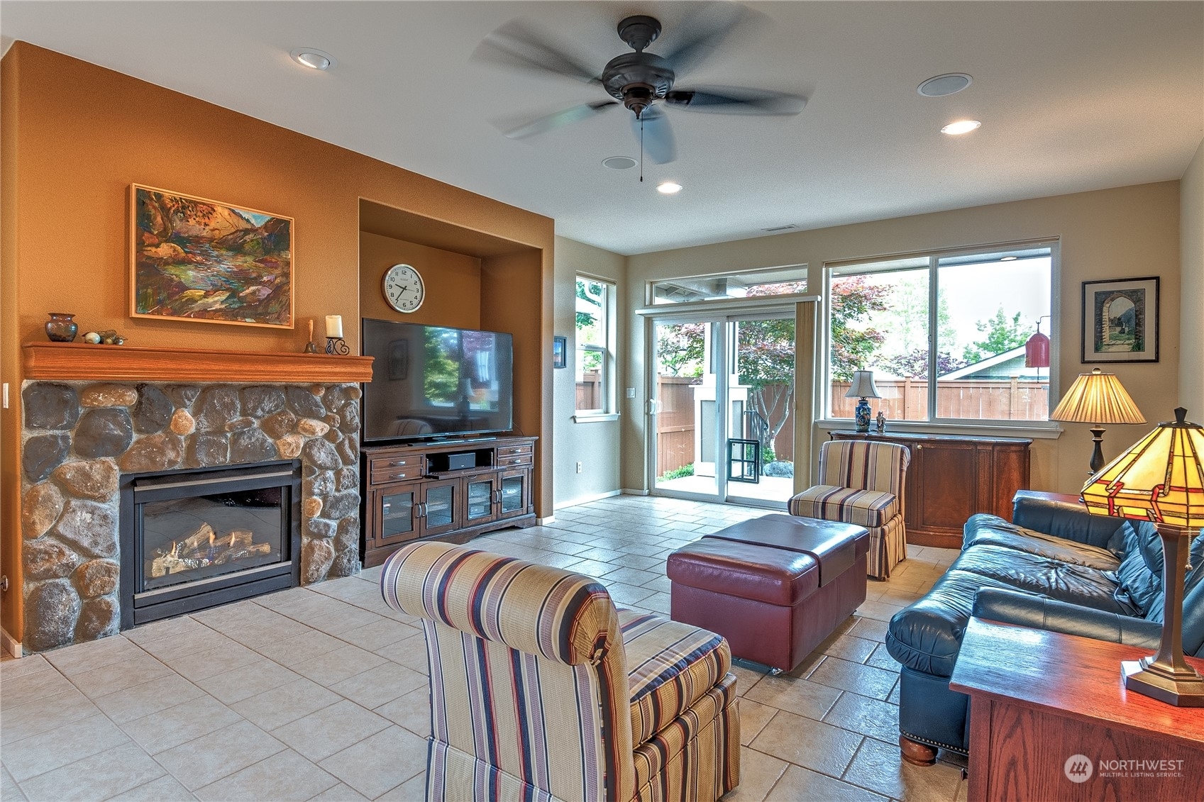 Property Photo: 8024 Mercer Court NE WA 98516