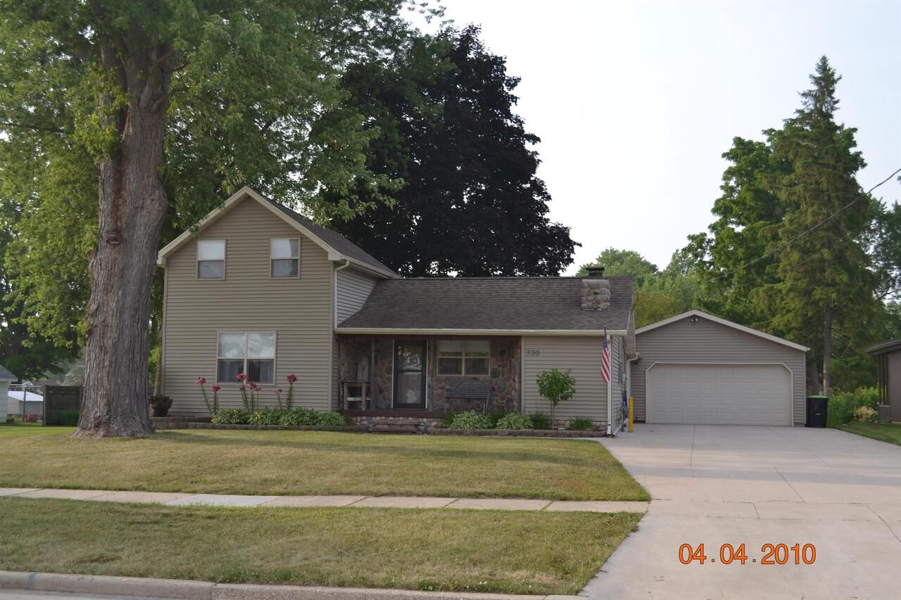 Property Photo:  730 East Franklin Street  WI 53963 