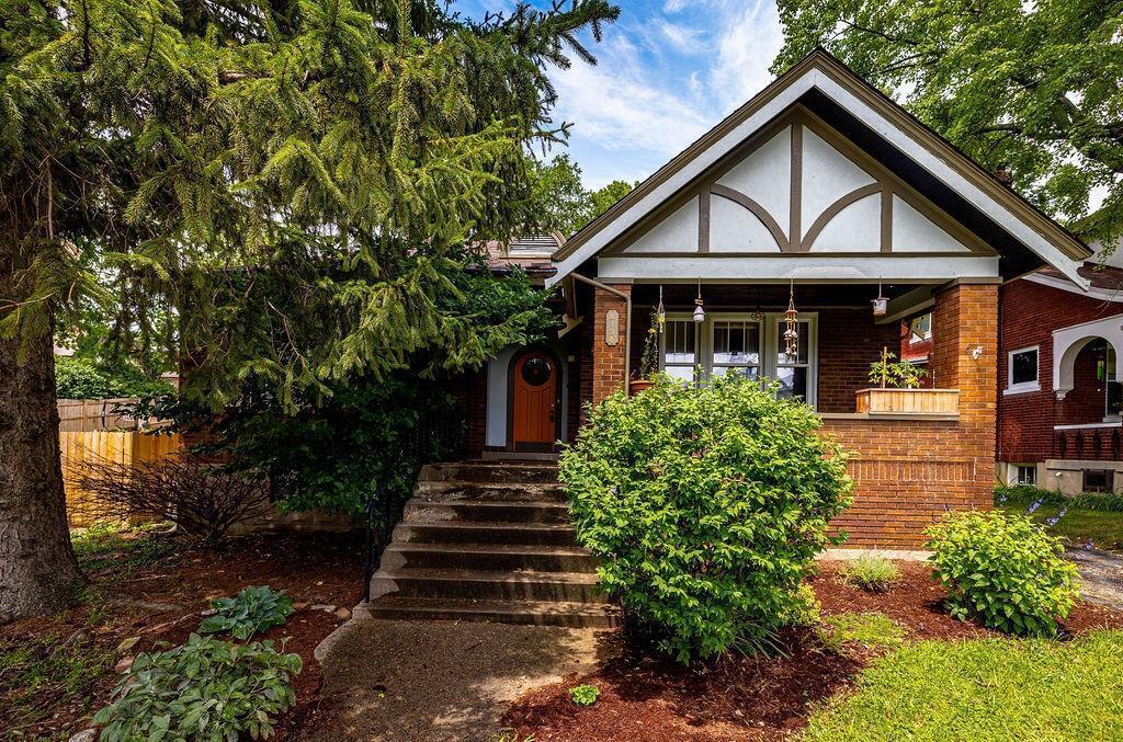 Property Photo: 4134 Saint Williams Ave OH 45205