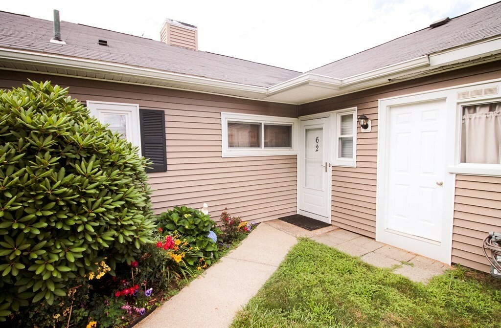 Property Photo:  62 Horseshoe Dr 62  MA 01022 