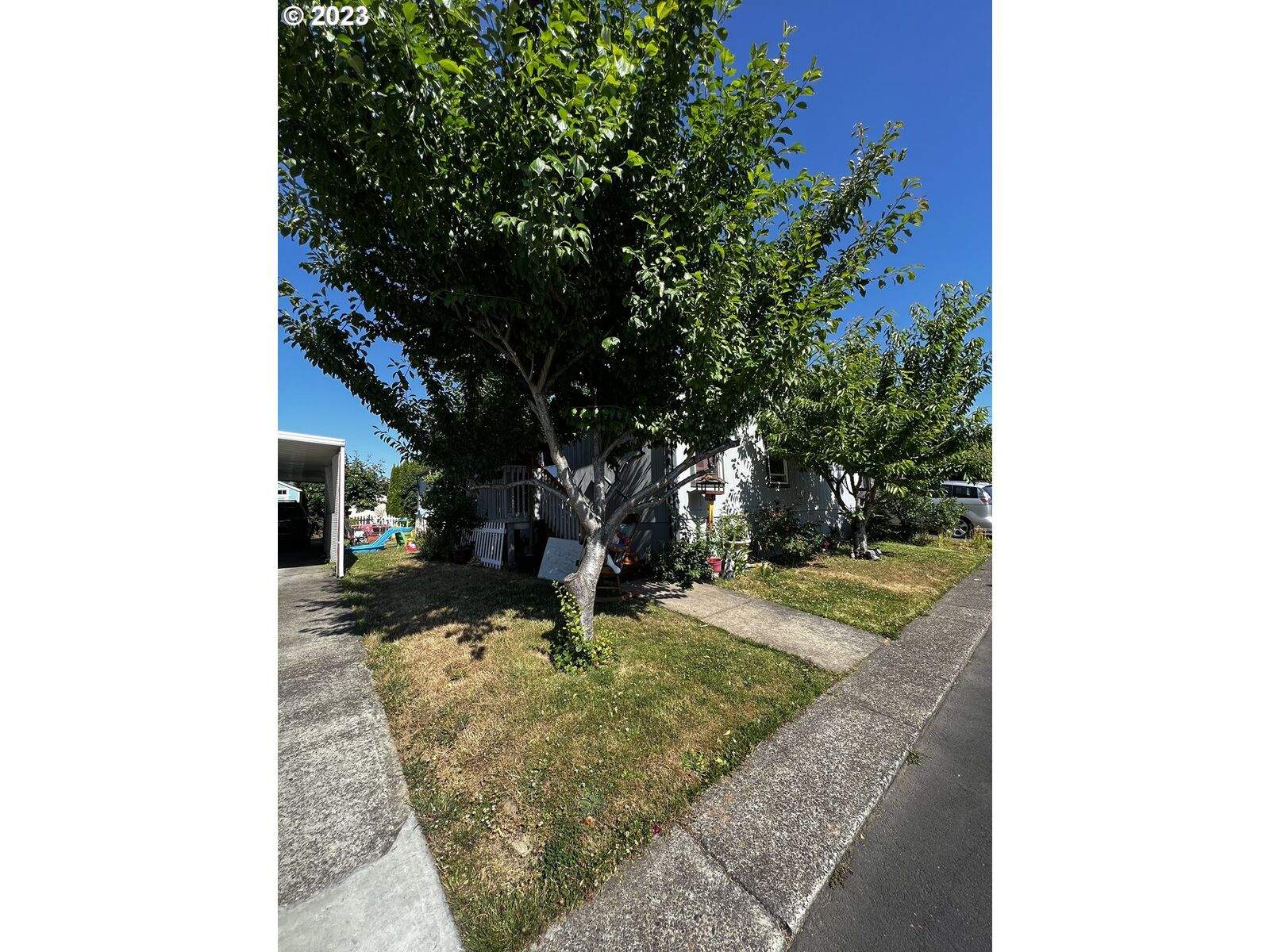 Property Photo: 12450 SW Fischer Rd 257 OR 97224