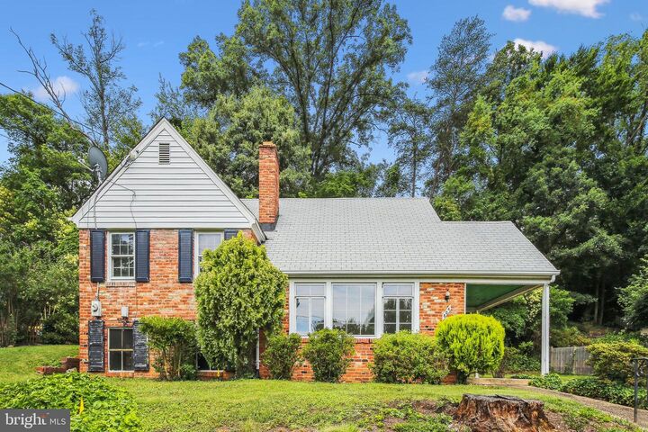 804 Parkway Terrace  Alexandria VA 22302 photo