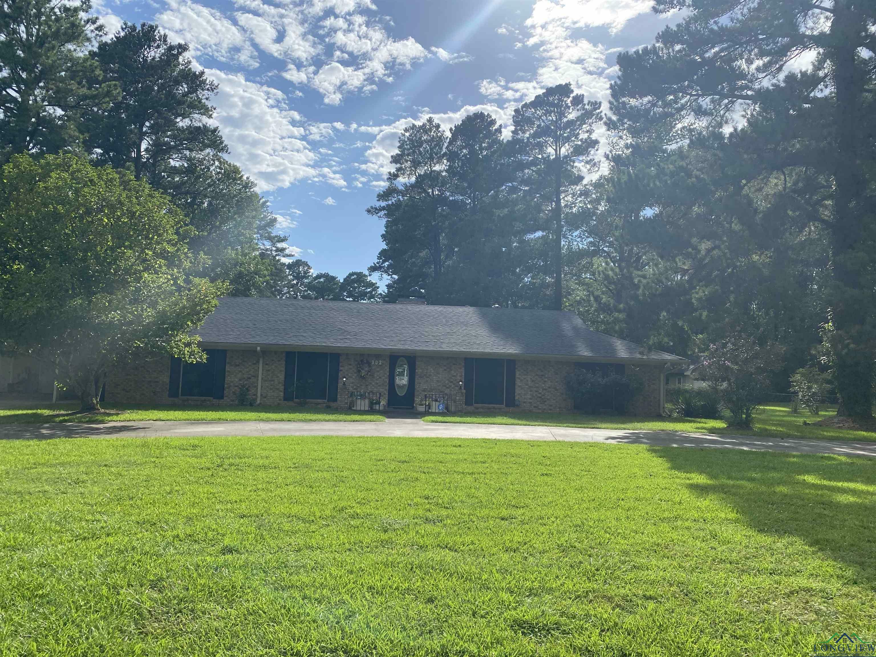 Property Photo:  302 Duncan Rd  TX 75672 