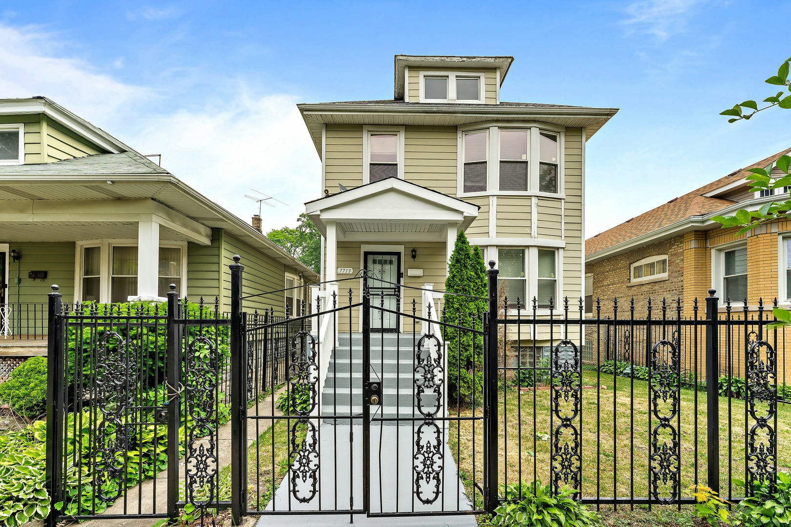 Property Photo: 7719 S Throop Street 2 IL 60620