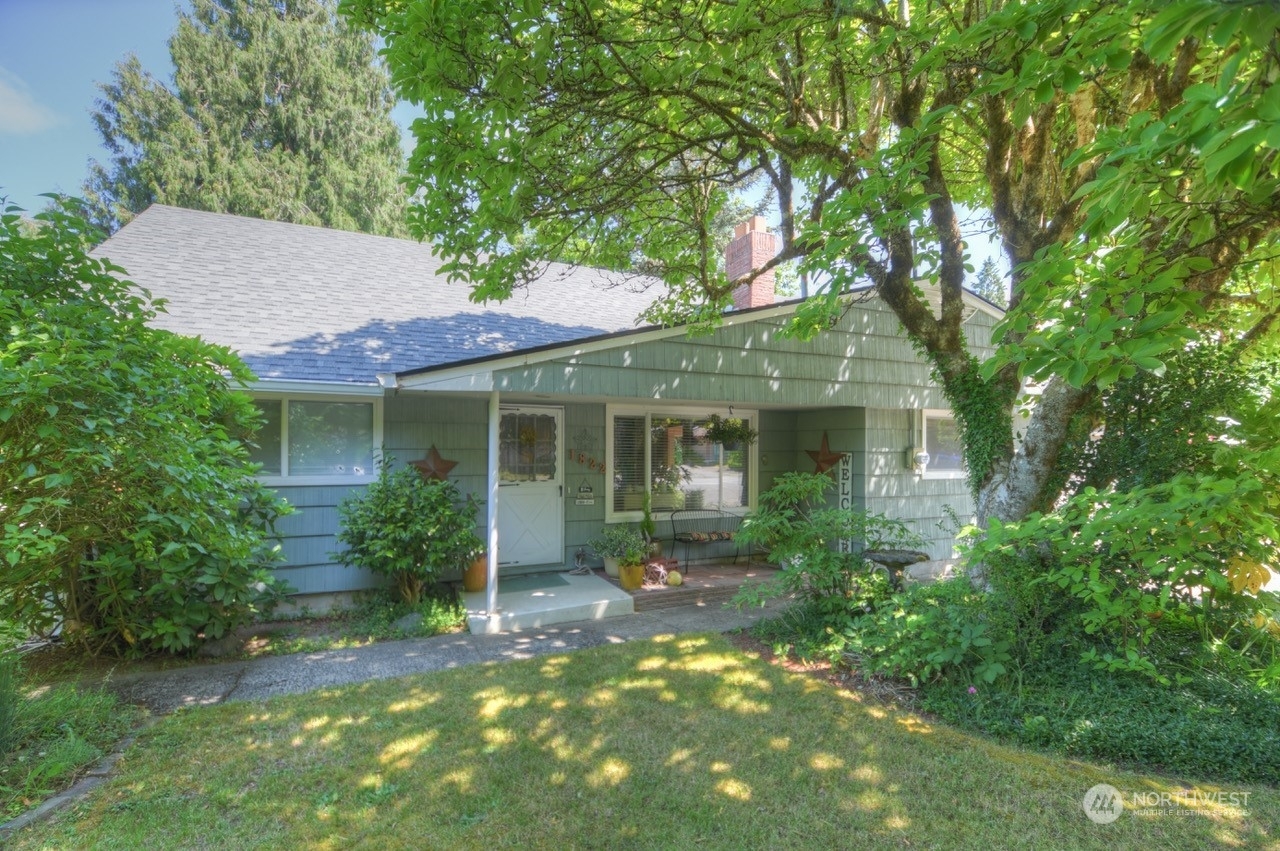 Property Photo:  1822 SE 22nd Avenue  WA 98501 