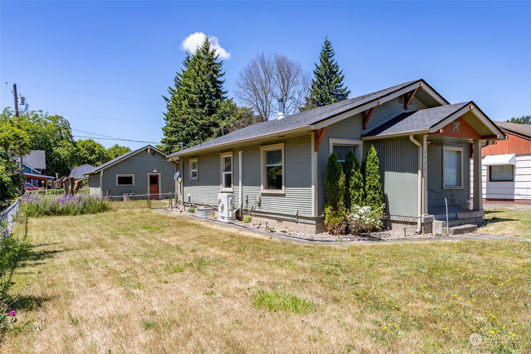 Property Photo:  1113 J Street  WA 98531 