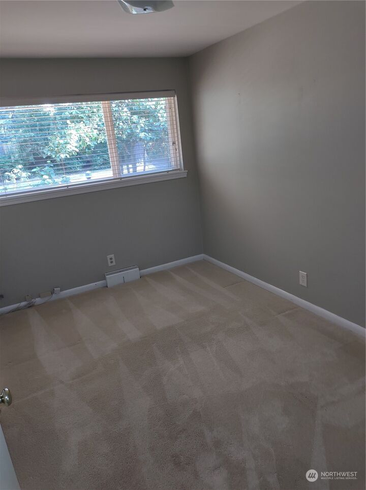 Property Photo:  7619  194th Street SW  WA 98026 