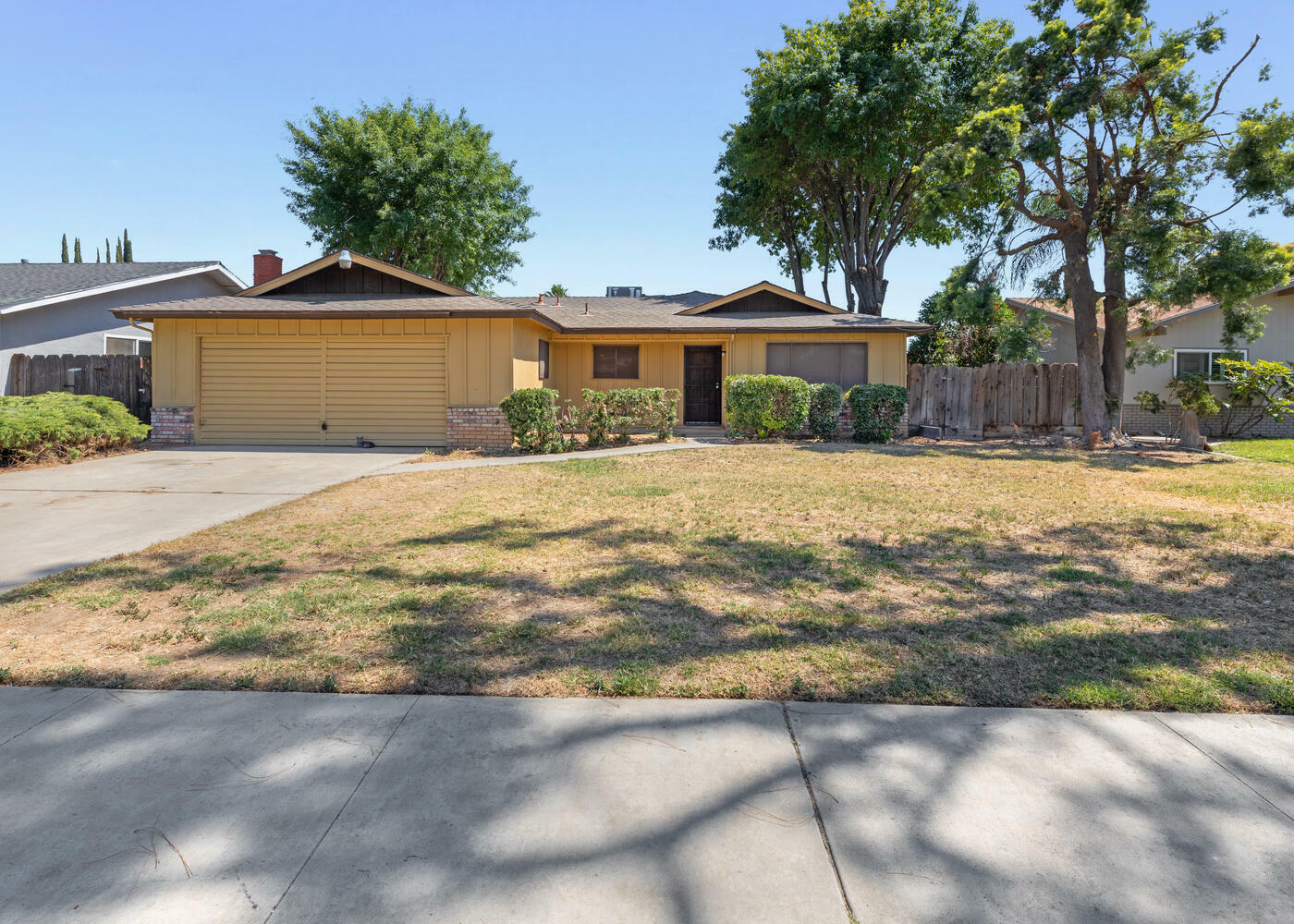 1721 W Grand Avenue  Porterville CA 93257 photo