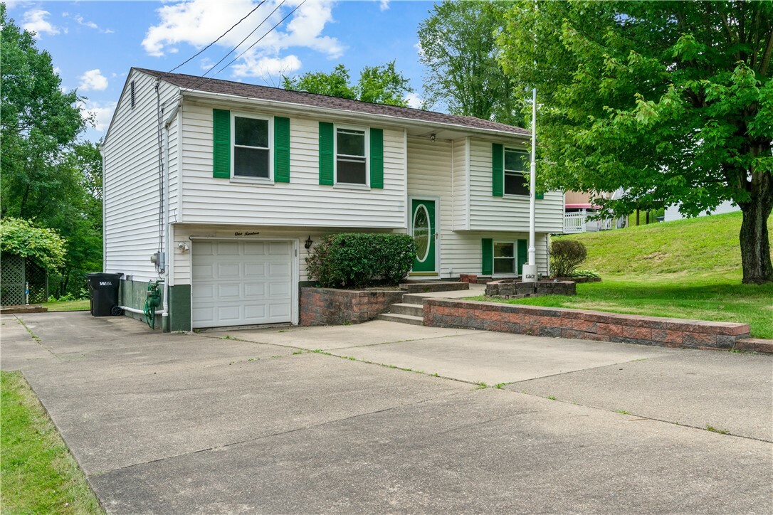 Property Photo:  119 Highland  PA 15061 