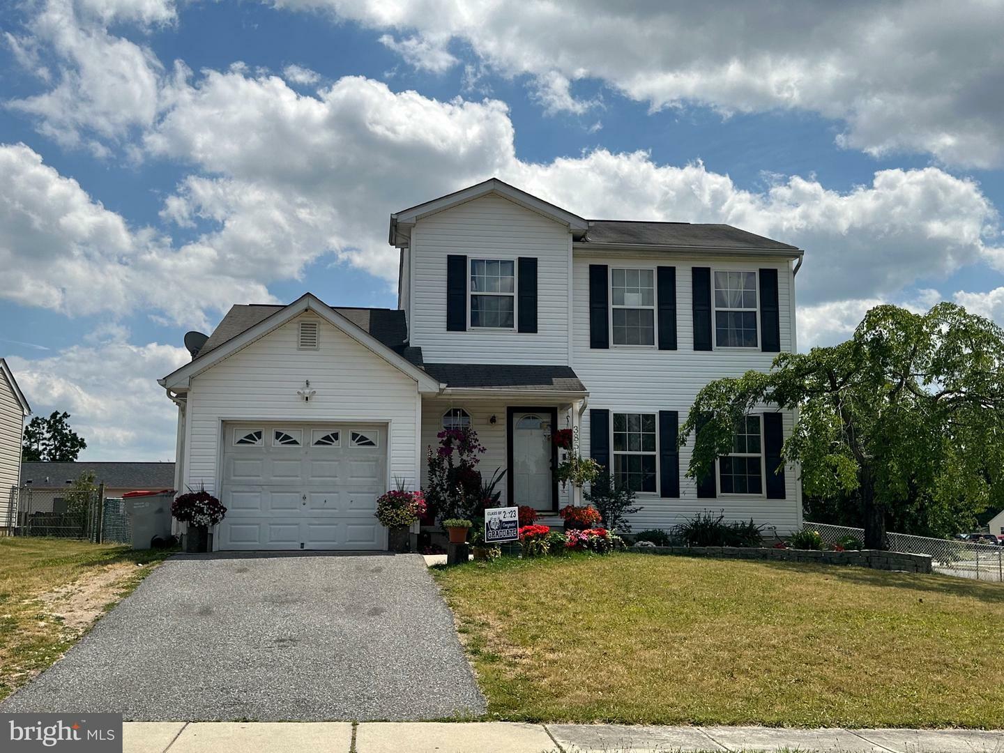 Property Photo: 385 Reviam Court NJ 08360