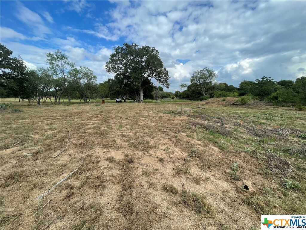 Property Photo:  4011 Jakes Colony Road  TX 78155 