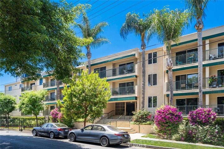 4501 Cedros Avenue 121  Sherman Oaks CA 91403 photo
