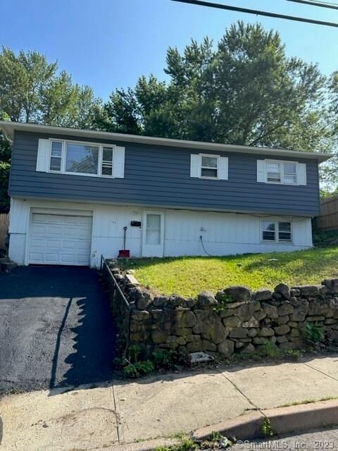 Property Photo:  143 Colonial Avenue  CT 06704 