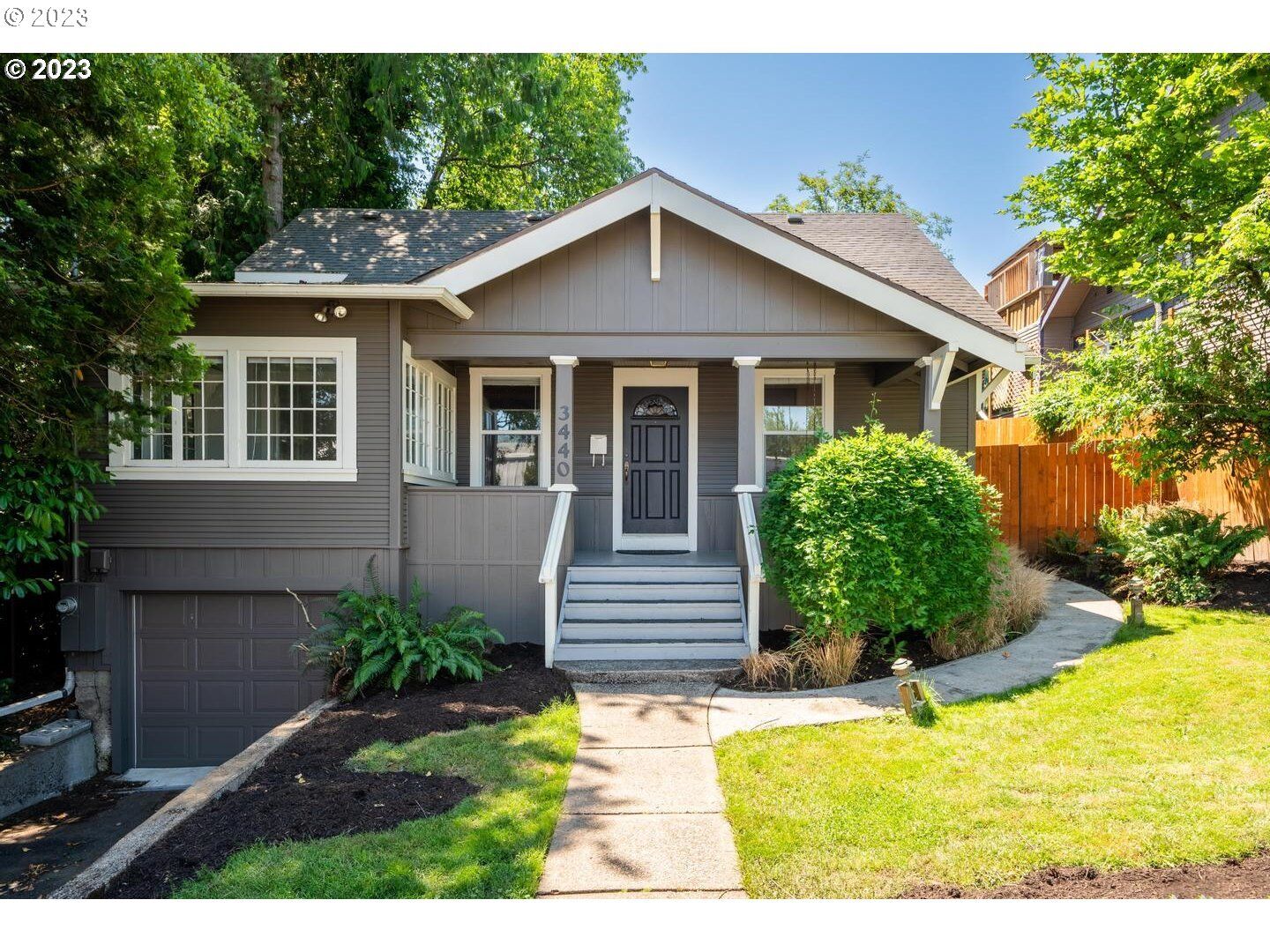 Property Photo: 3440 SW Falcon St OR 97219