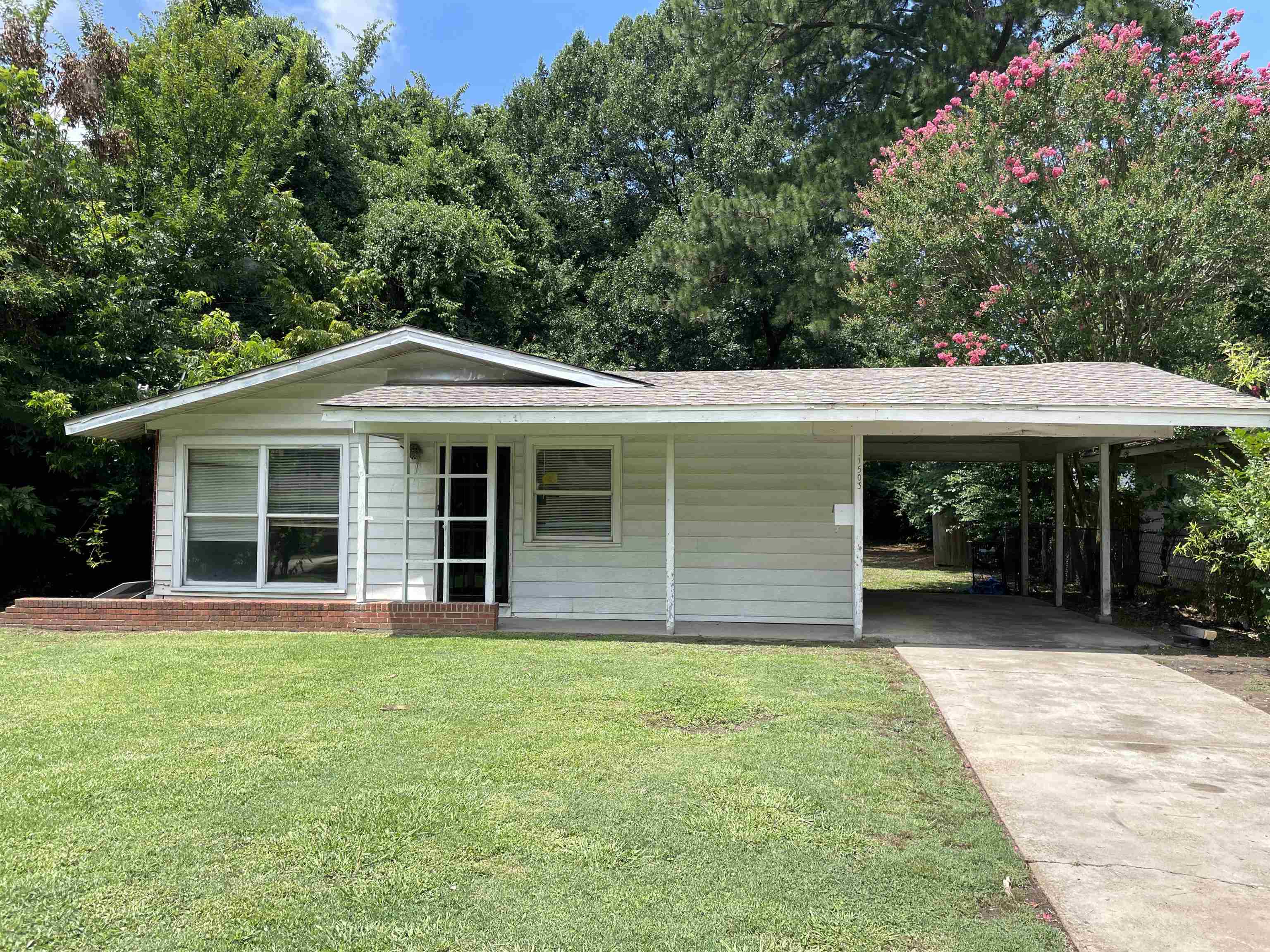 Property Photo:  1503 Mink St  TN 38111 