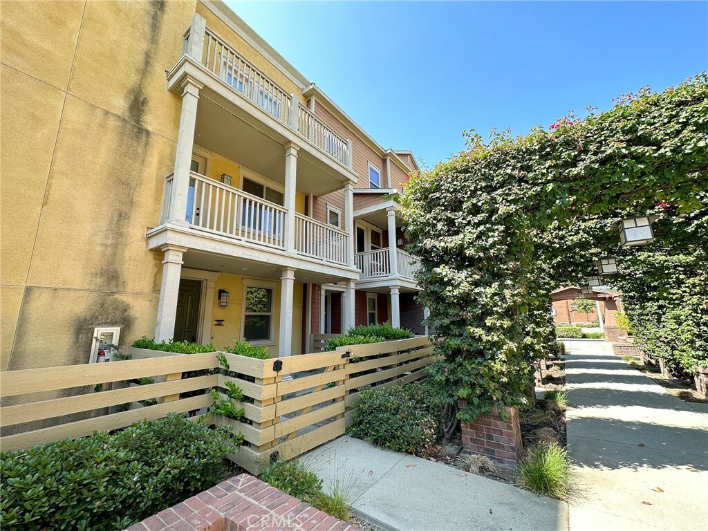 Property Photo:  337 S Glendora Avenue  CA 91741 