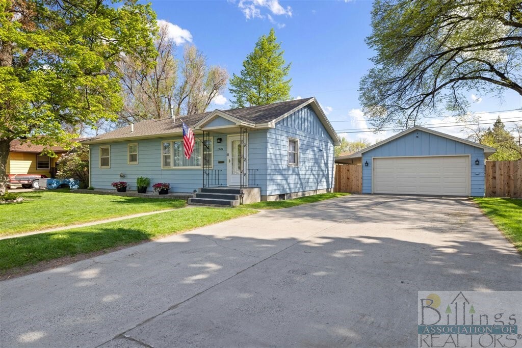 Property Photo: 1926 Lewis Avenue MT 59102