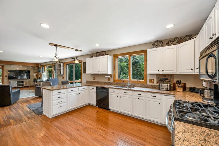 Property Photo: 140 Winding Brook Road NH 03255