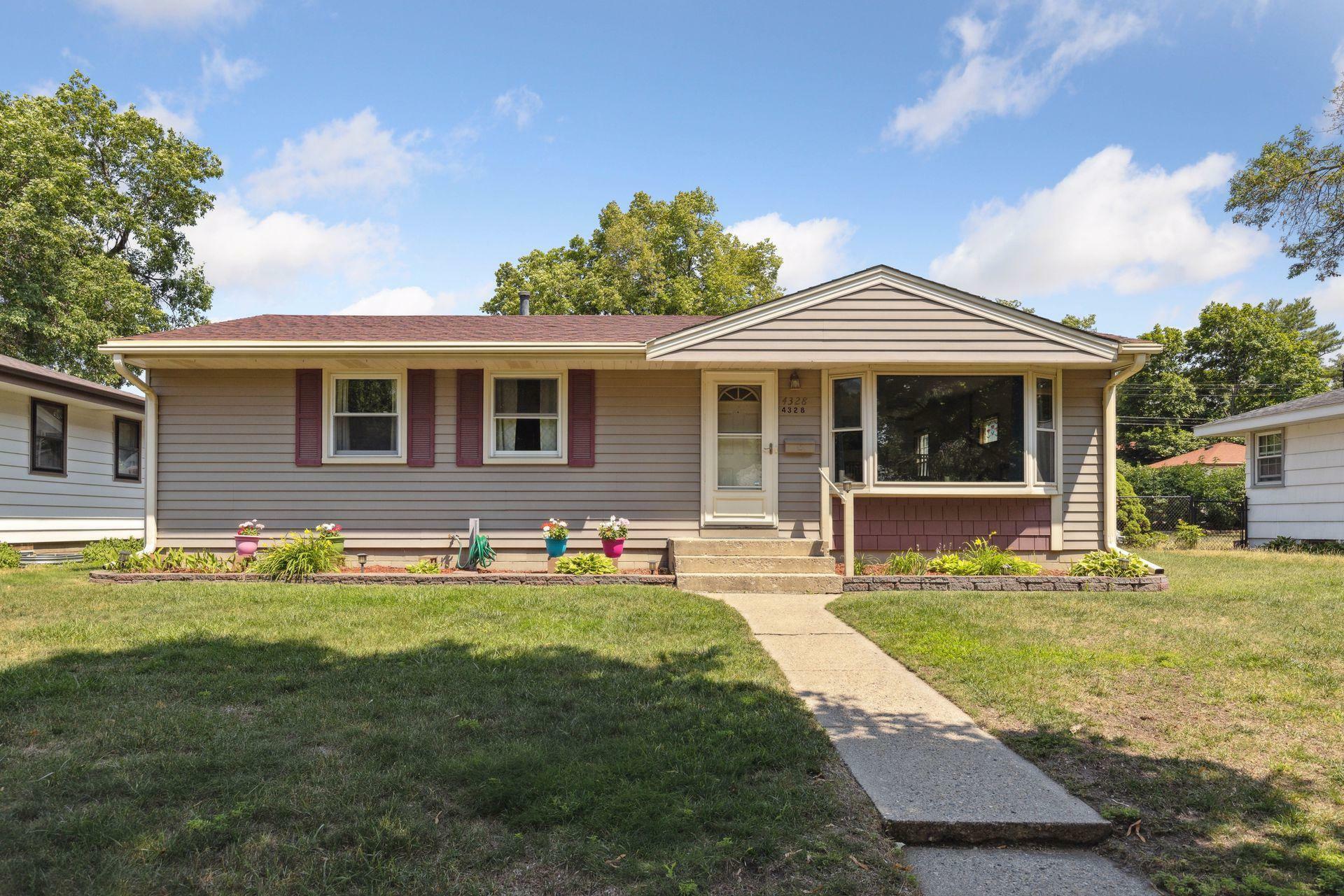 4328 France Avenue N  Robbinsdale MN 55422 photo