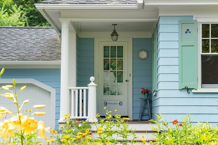 Property Photo:  38 Lincoln Street  MA 01810 