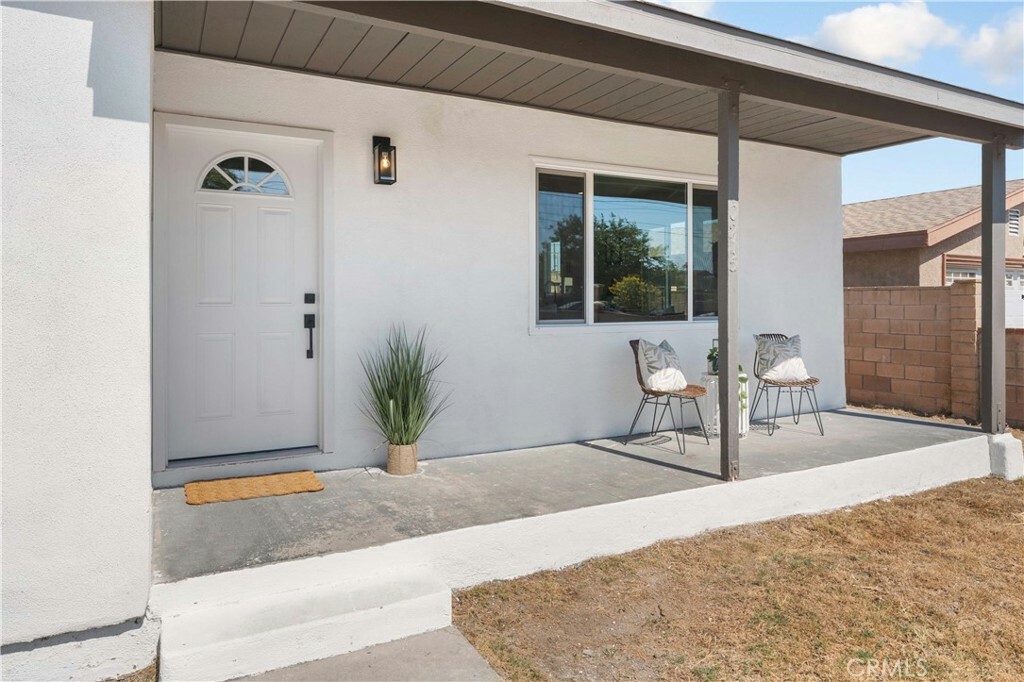 Property Photo:  10235 Oleander Avenue  CA 92335 