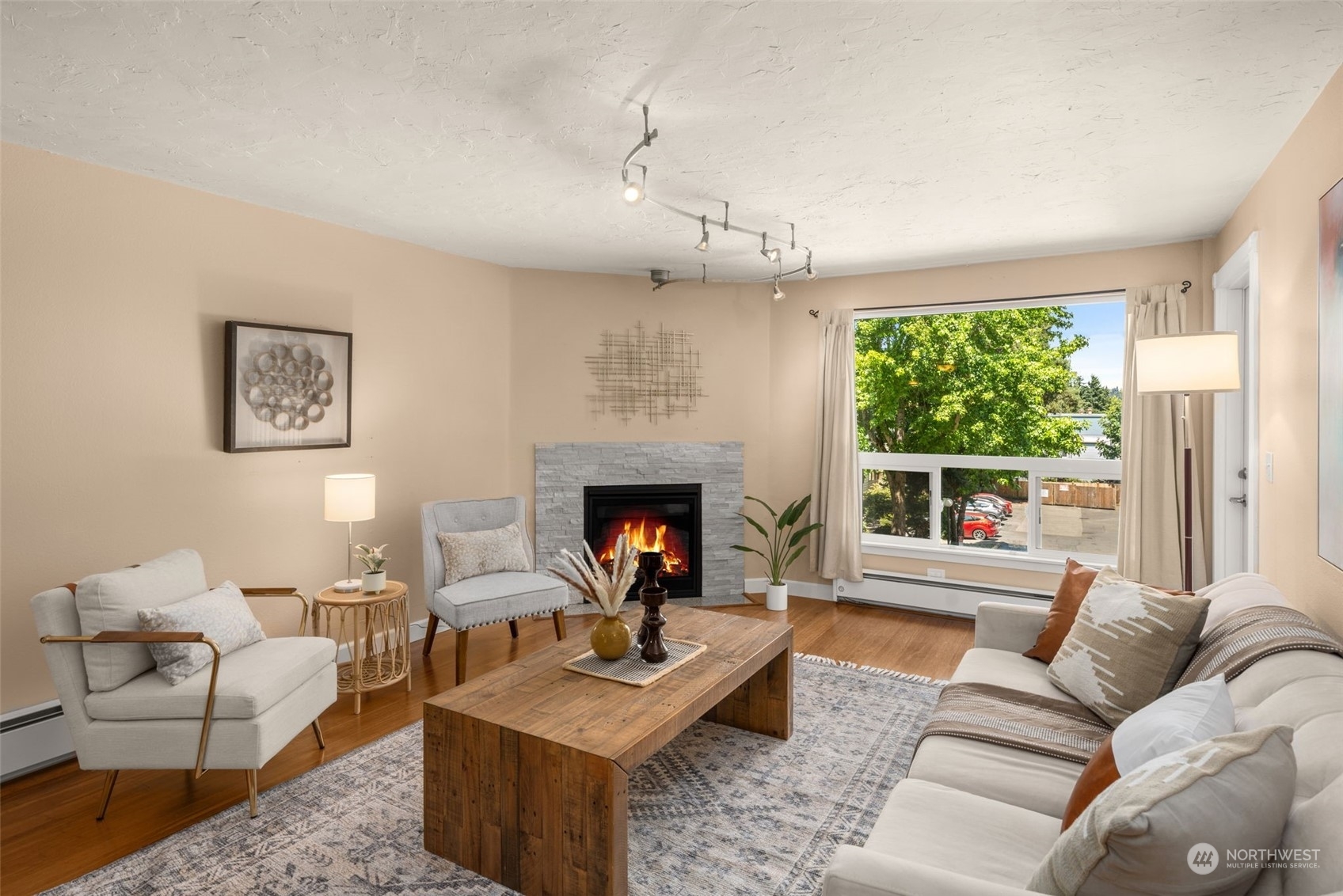 Property Photo: 9416 1st Avenue NE 107 WA 98115