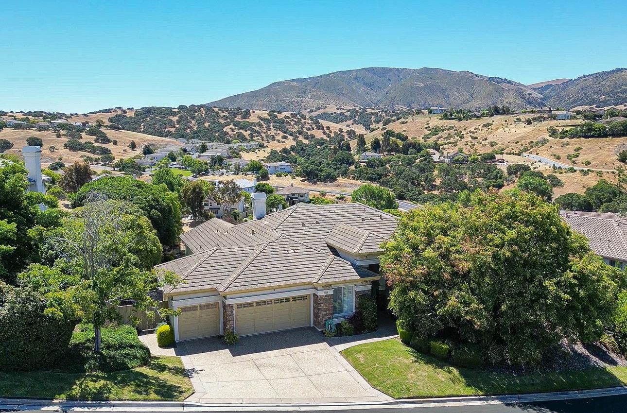Property Photo: 27609 Prestancia Circle CA 93908