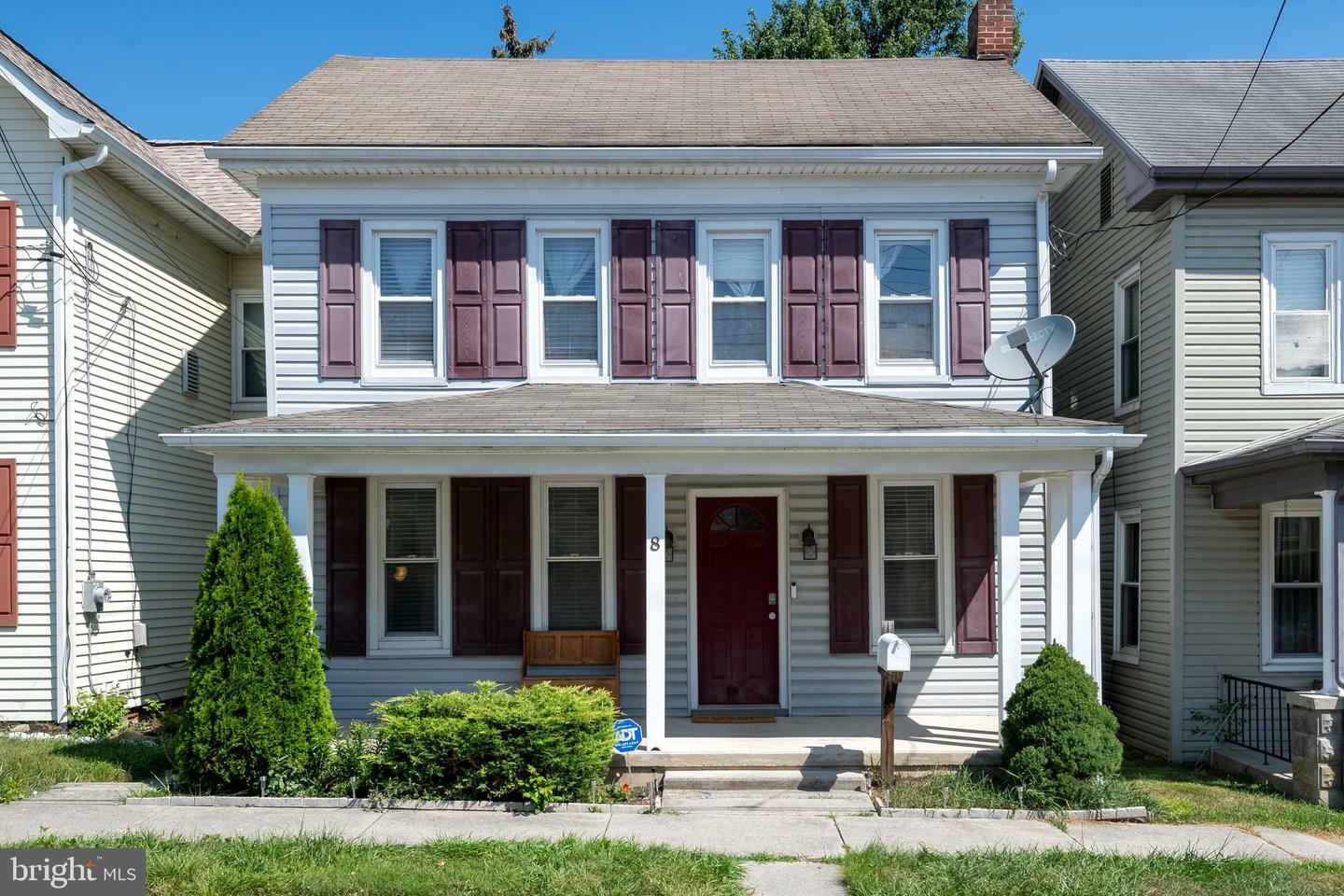 Property Photo:  8 Fair Avenue  PA 17331 