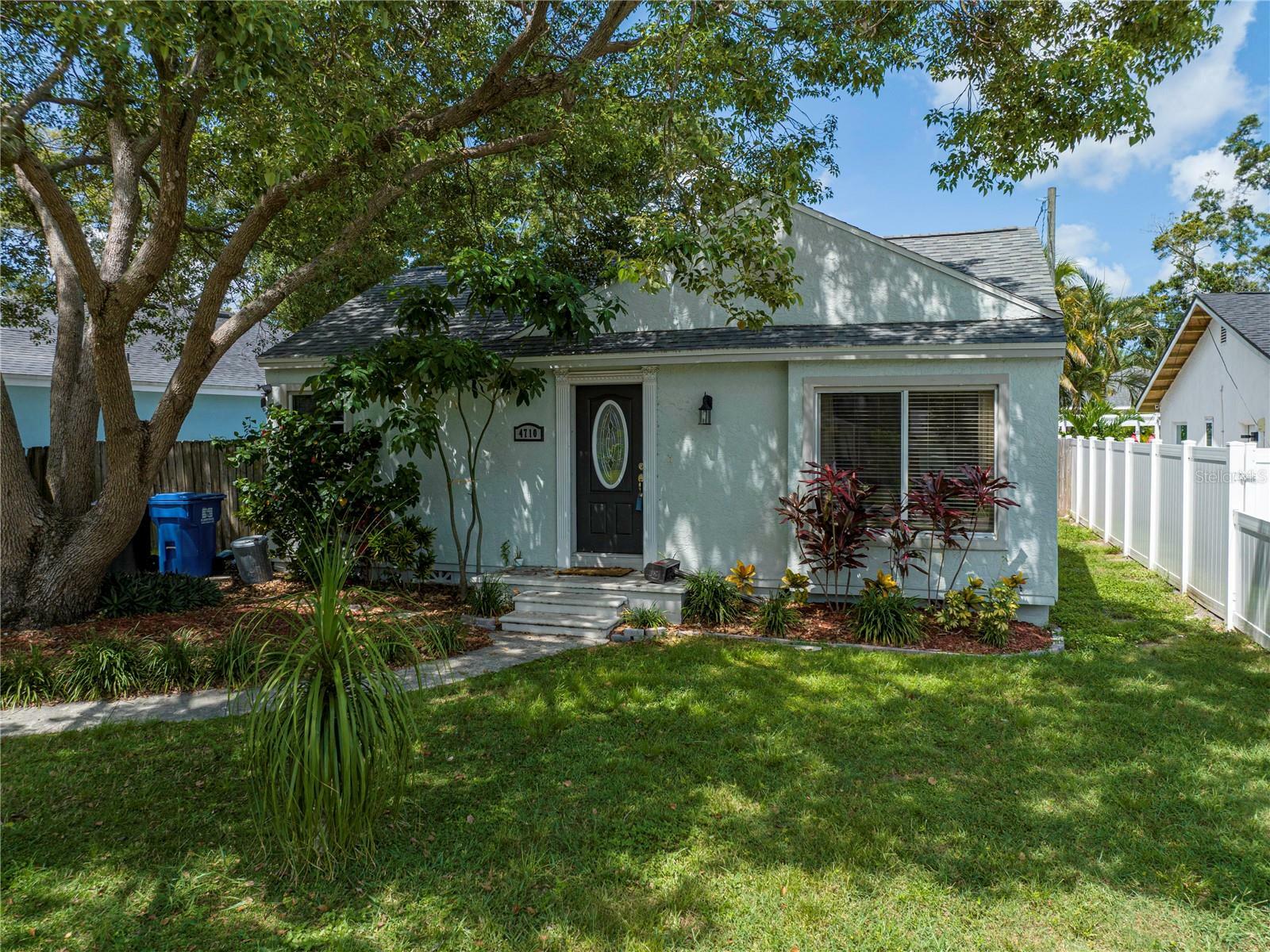 Property Photo: 4710 19th Street N FL 33714