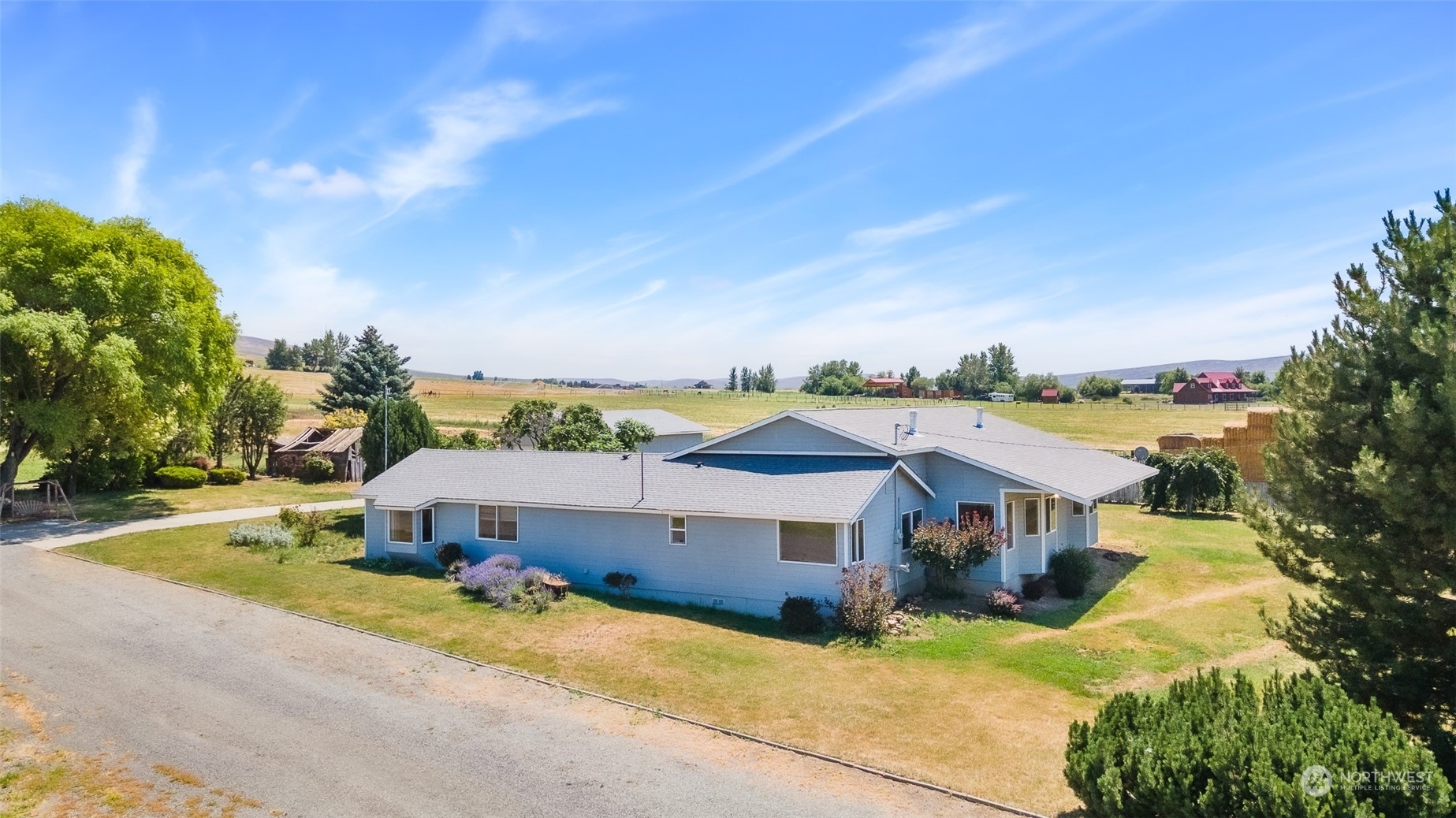 Property Photo:  12551 Thrall Road  WA 98926 