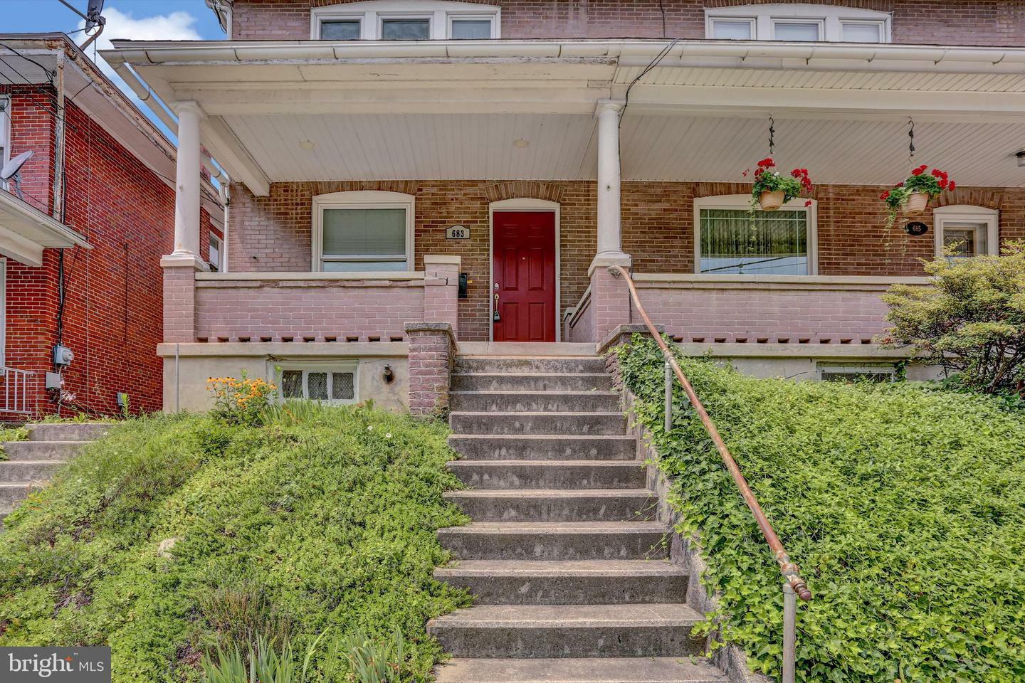 Property Photo:  683 State Street  PA 19526 