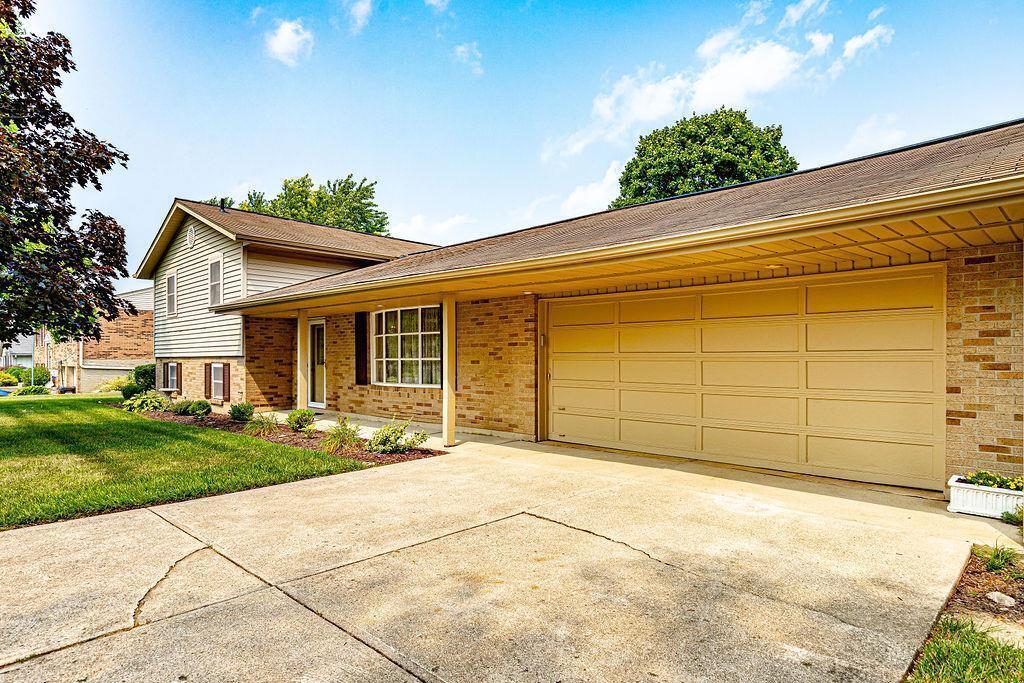 Property Photo: 2190 Bevington Ln OH 45013