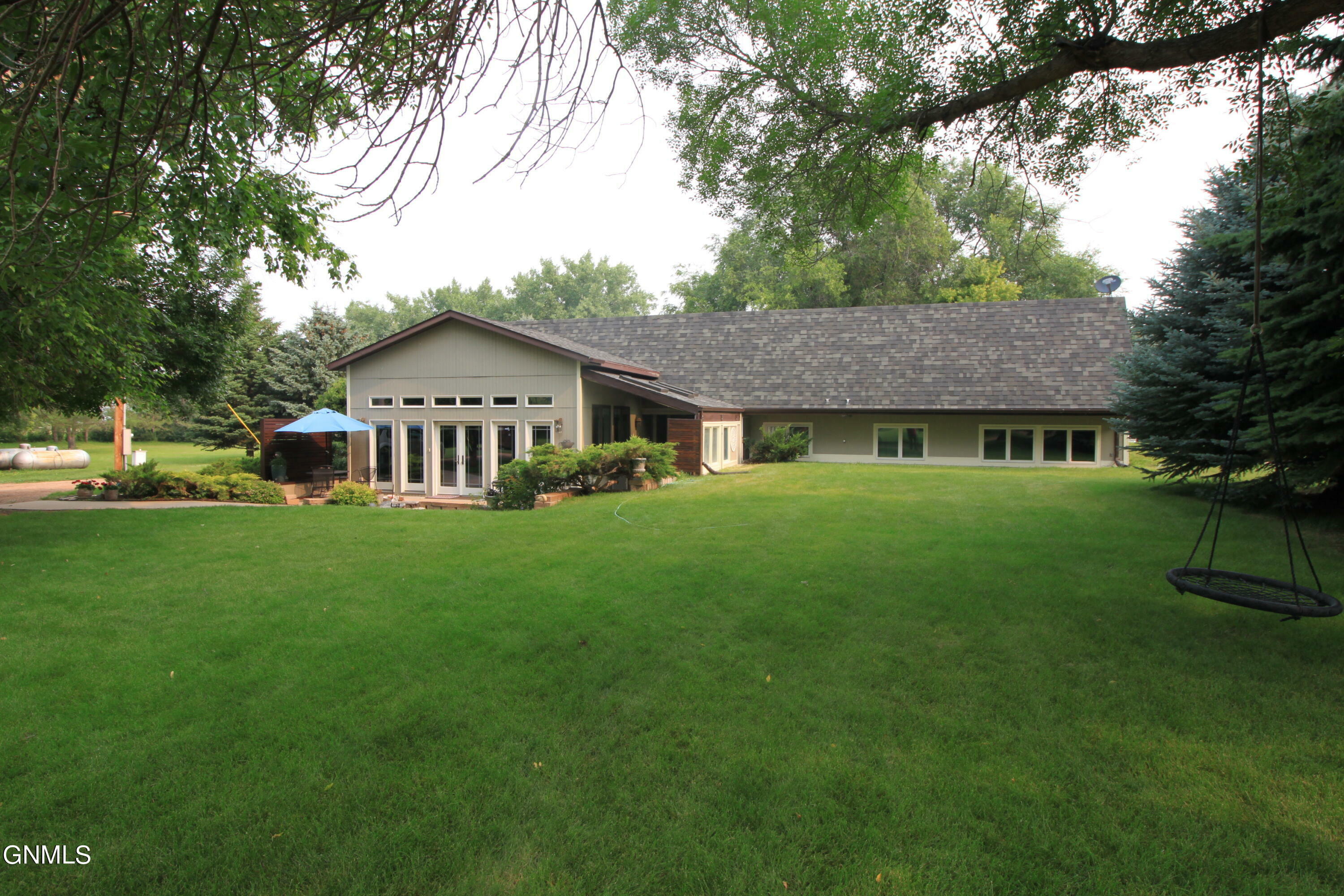 Property Photo:  3840 4th Street SW  ND 58571 