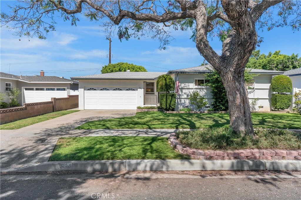 Property Photo:  834 N Hart Street  CA 92867 