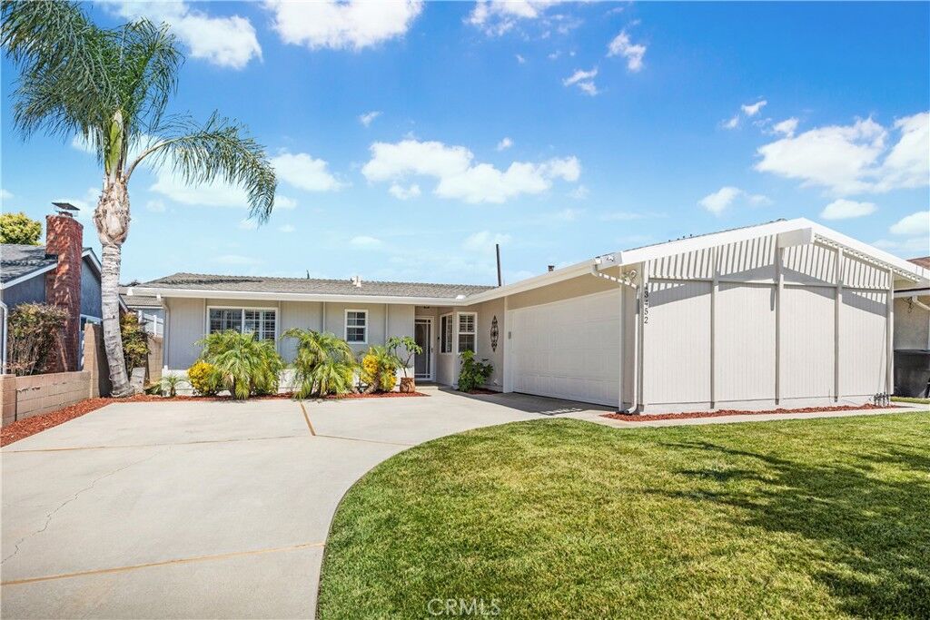 Property Photo:  13452 Weymouth Street  CA 92683