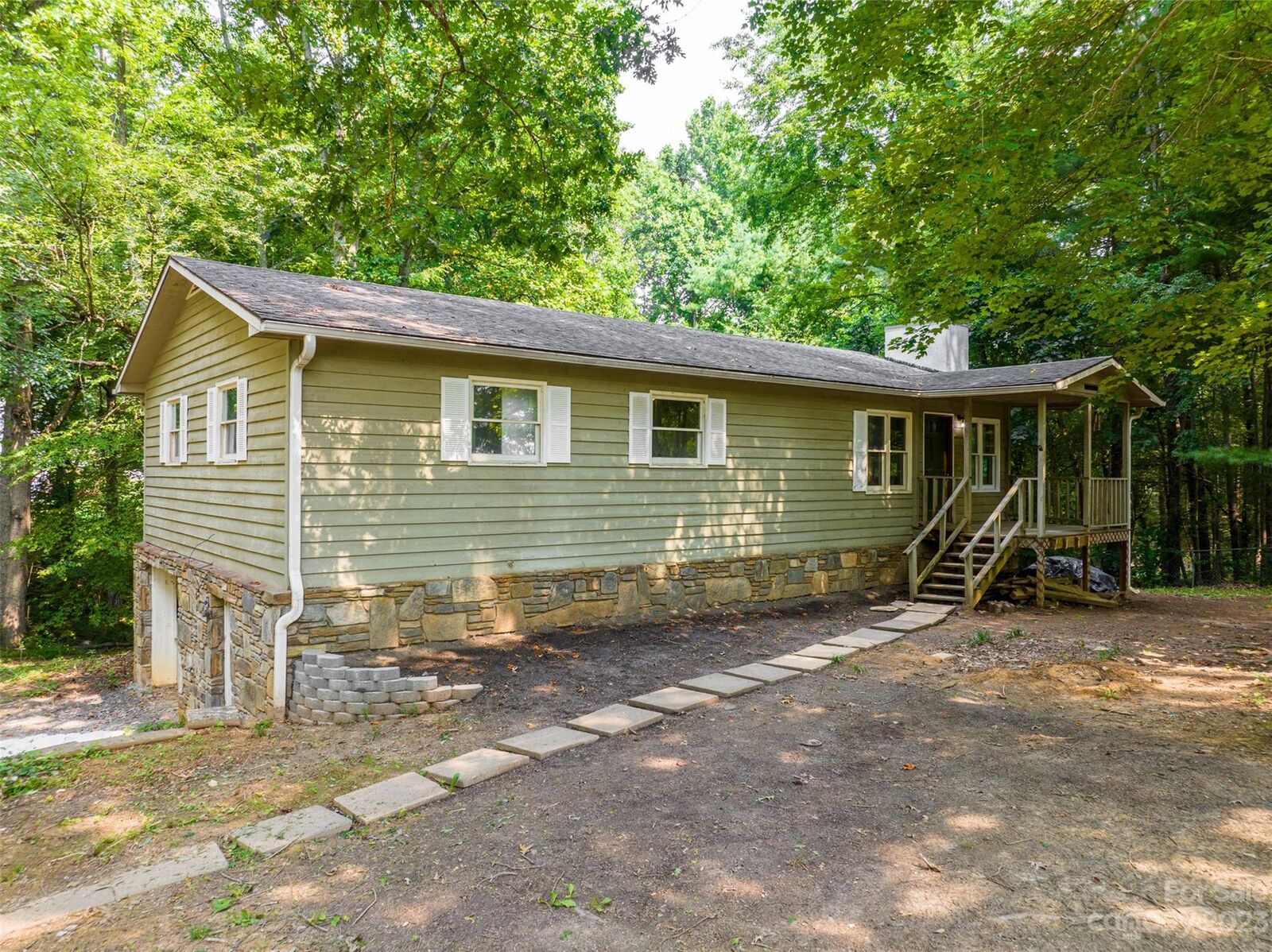 Photo de la propriété: 1640 Jenkins Valley Road NC 28701