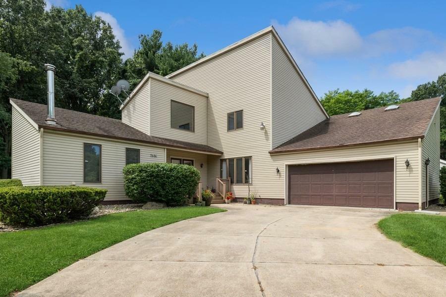 Property Photo: 7914 W Applewood Drive IN 46350