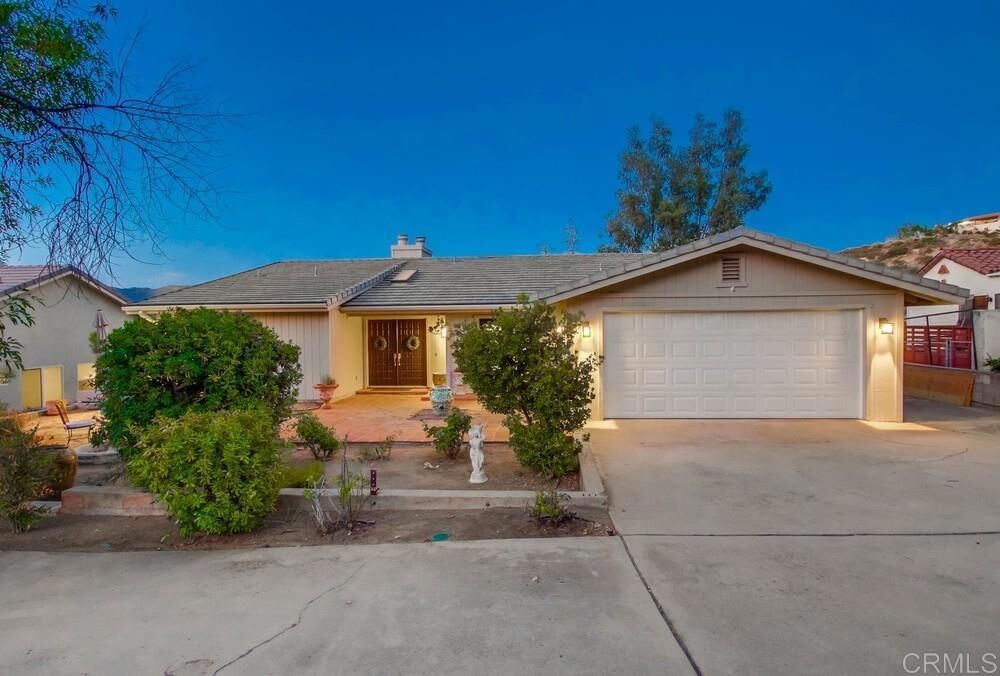 Property Photo:  15413 Vista Vicente Drive  CA 92065 