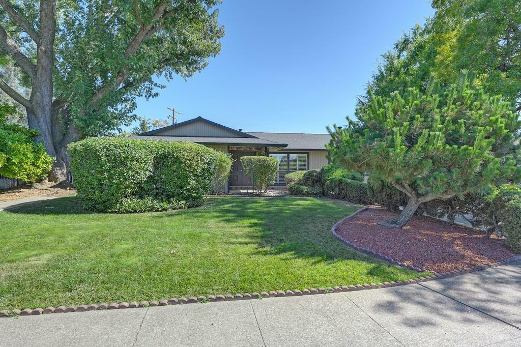 Property Photo: 5113 Kauai Way CA 95628