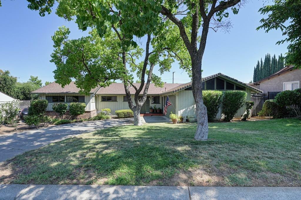 Property Photo: 2901 Armstrong Drive CA 95825